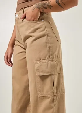 Calça Wide Leg Sarja Cargo