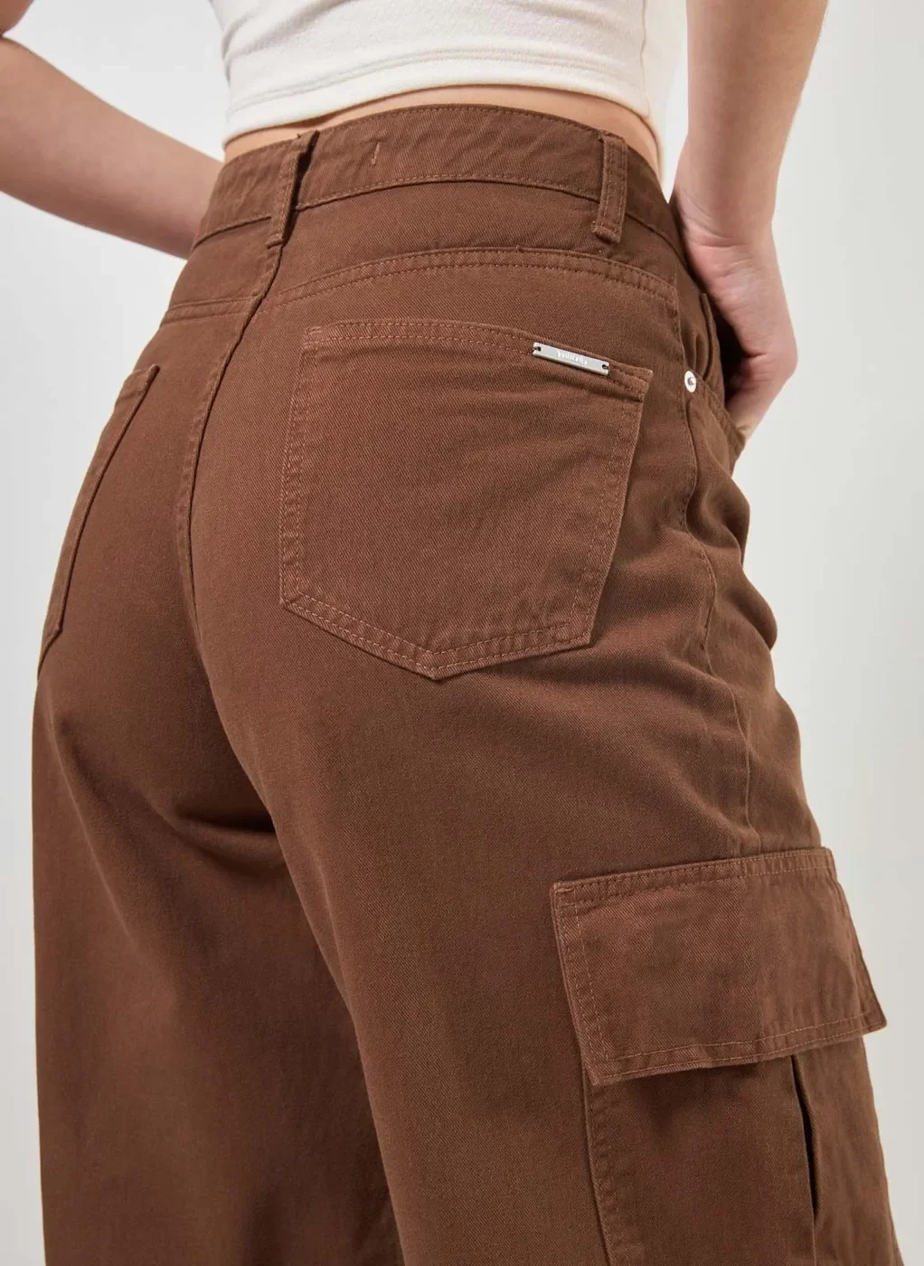 Calça Wide Leg Sarja Cargo
