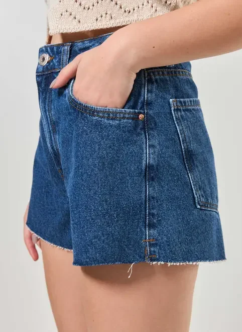 Short Mom Jeans Barra Cortada