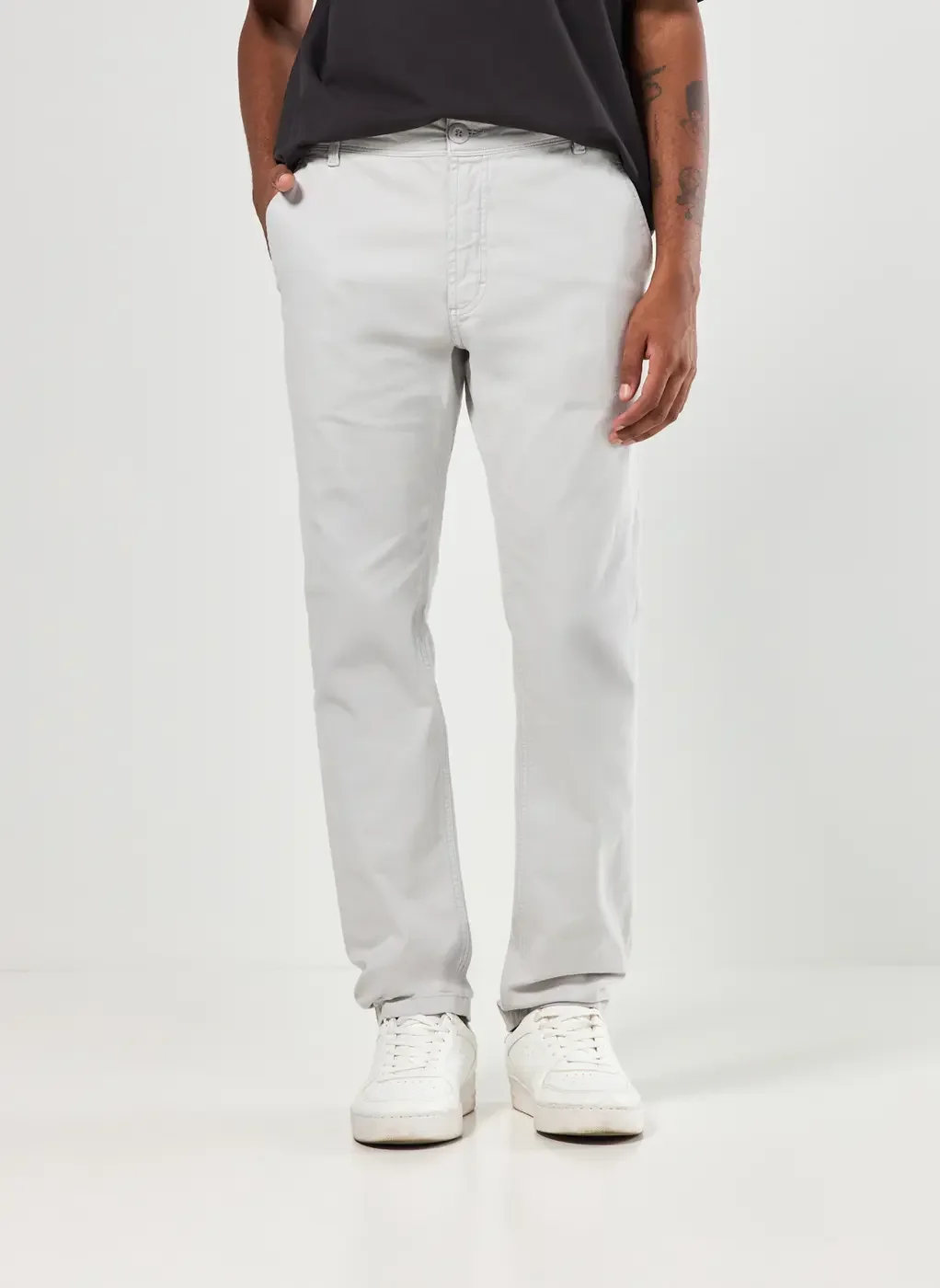 Calça Chino Slim Em Sarja Cinza