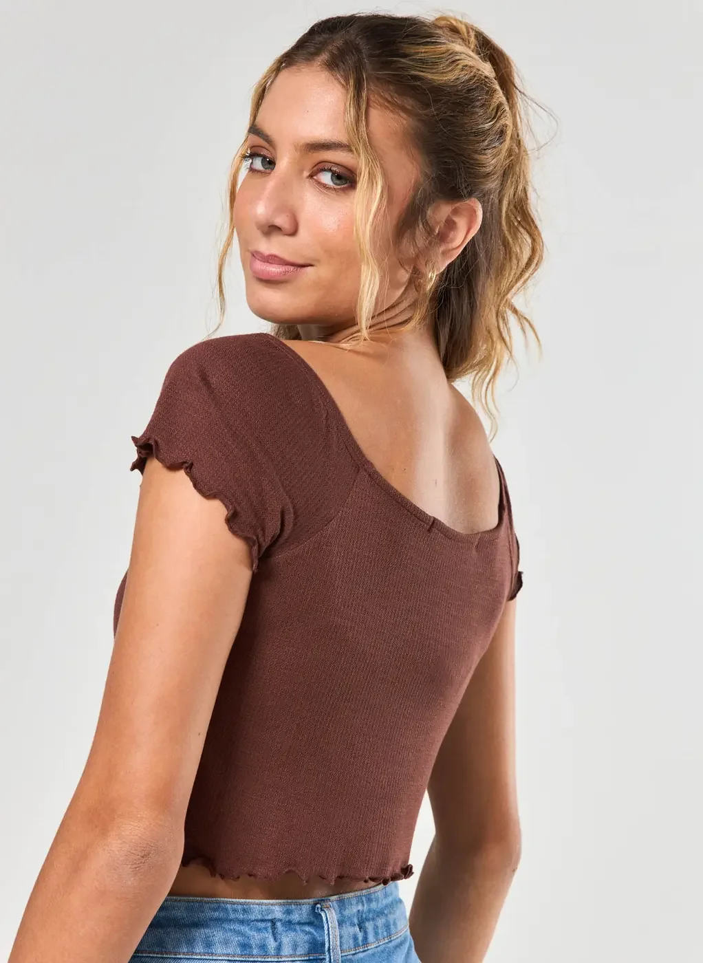 Blusa Manguinha Curta Com Fenda