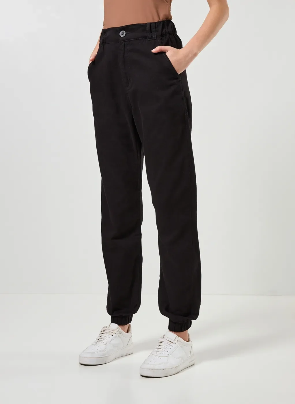 Calça Jogger Em Sarja Com Elástico