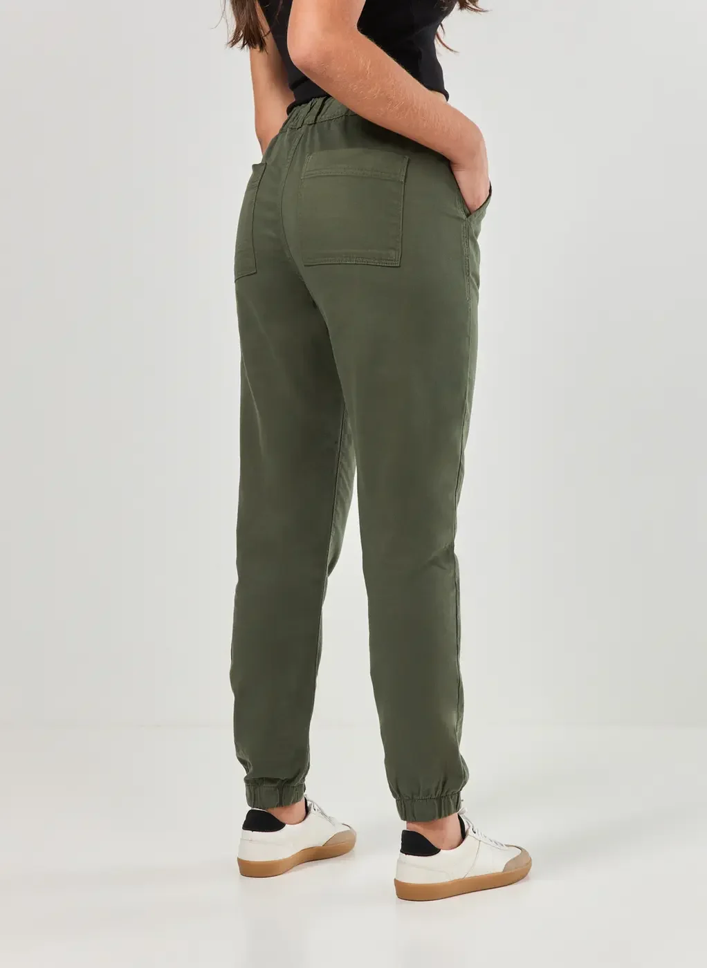 Calça Jogger Em Sarja Com Elástico