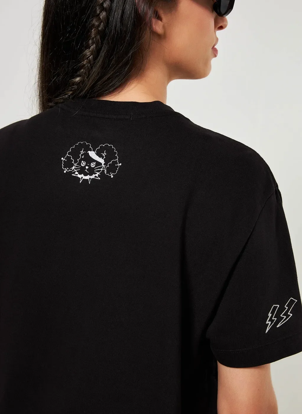 Camiseta Super Oversized Estampa Prateada