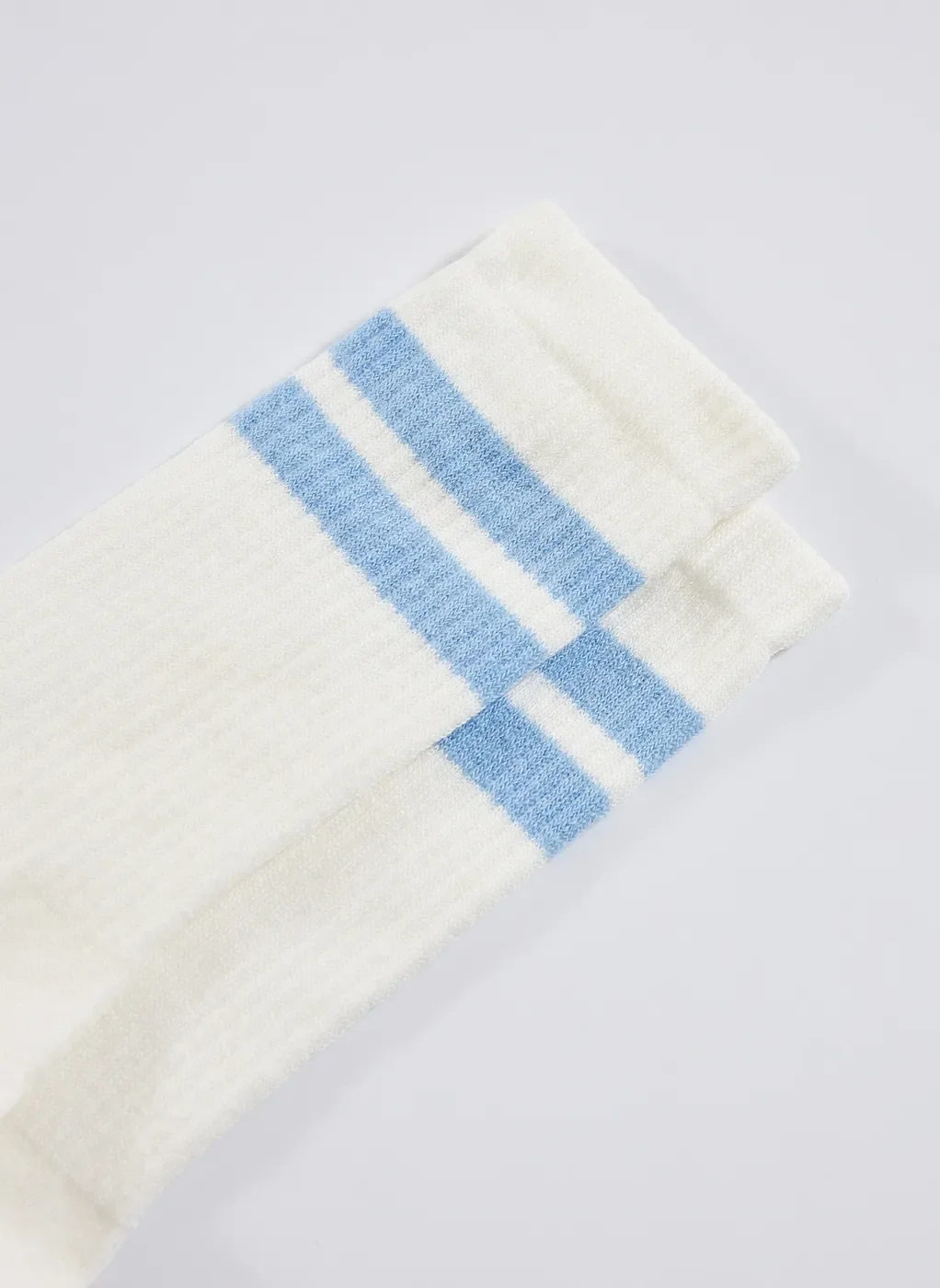 Meia Off-White Com Listras Azuis