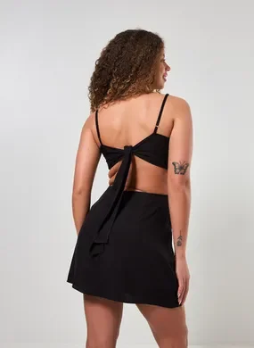 Vestido Macaquinho Curto Com Fenda