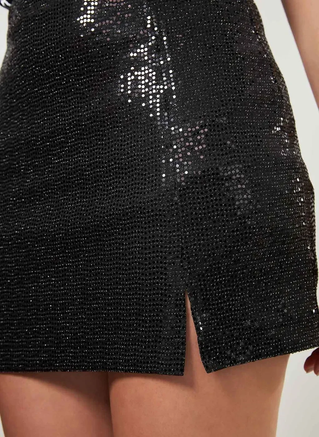 Saia De Cintura Alta Preta Com Brilho