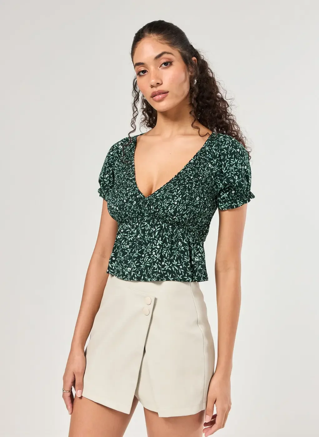 Cropped Manguinha Bufante Verde Estampado