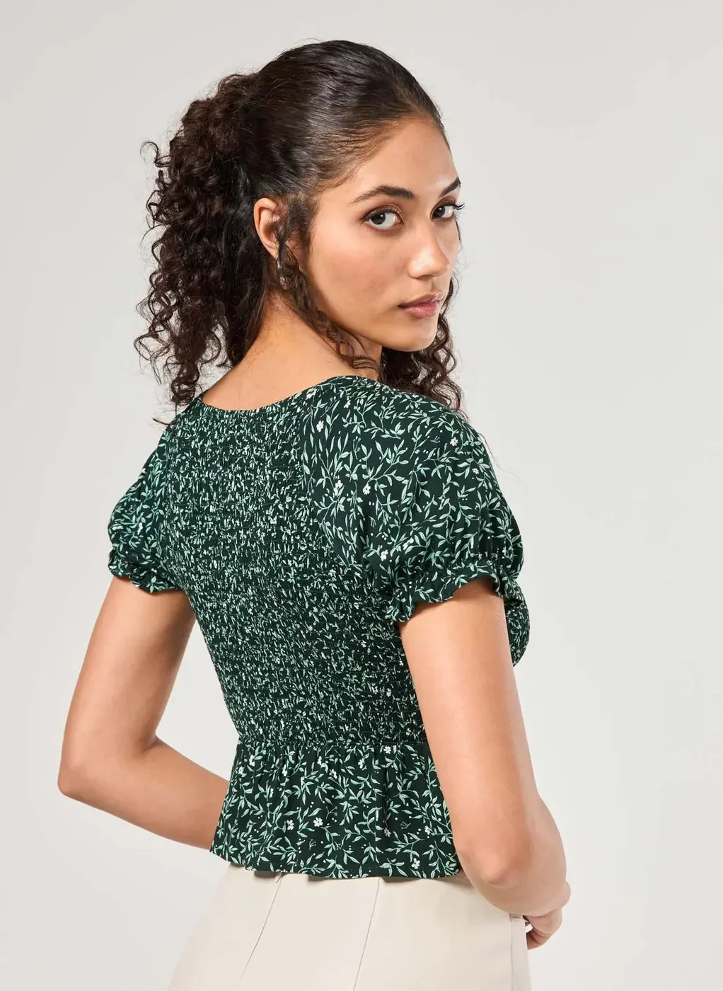 Cropped Manguinha Bufante Verde Estampado