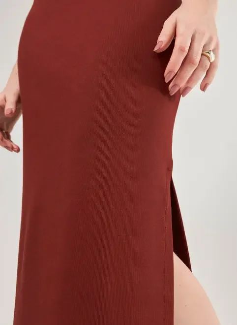 Saia Midi Em Malha Canelada Com Fenda