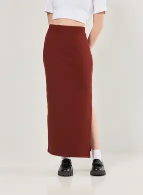 Saia Midi Em Malha Canelada Com Fenda