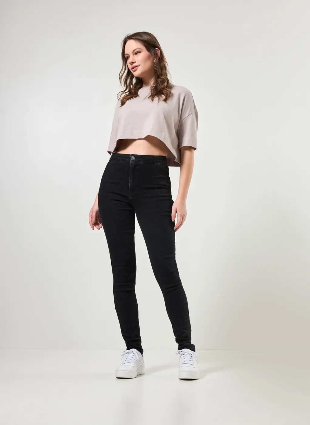 Calça Jeans Skinny Básica Com Elastano