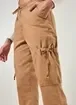 Calça Jogger Em Sarja Caqui Com Bolsos