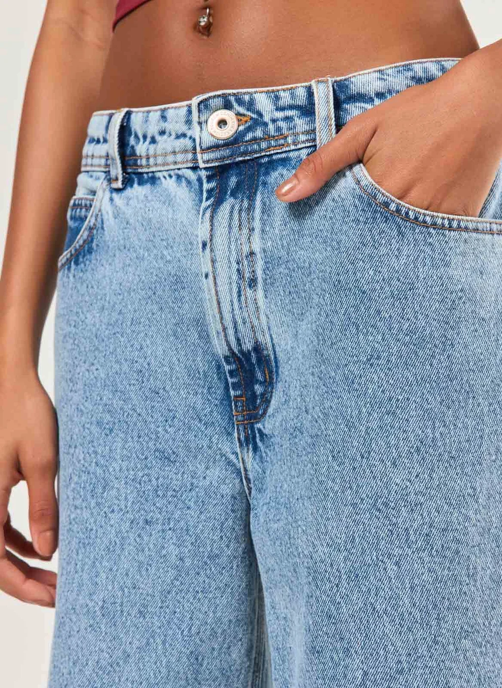 Calça Wide Leg Jeans Cintura Média