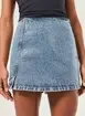Short Saia Jeans Com Brilho Molhado