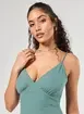 Vestido Midi Com Fenda E Alcinhas