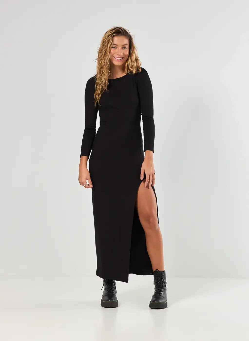 Vestido Midi De Manga Longa Com Fenda