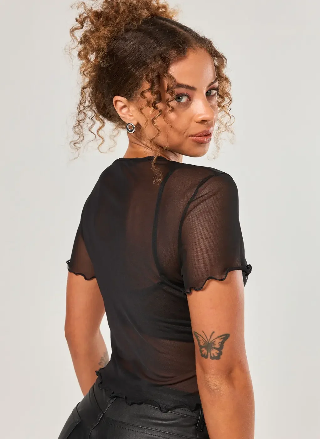 Blusa Em Tule Preto Com Strass