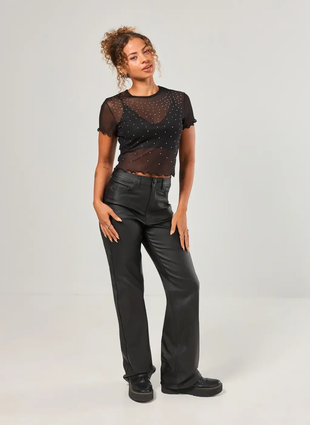 Blusa Em Tule Preto Com Strass