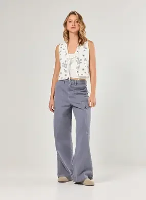 Calça Cargo Em Sarja