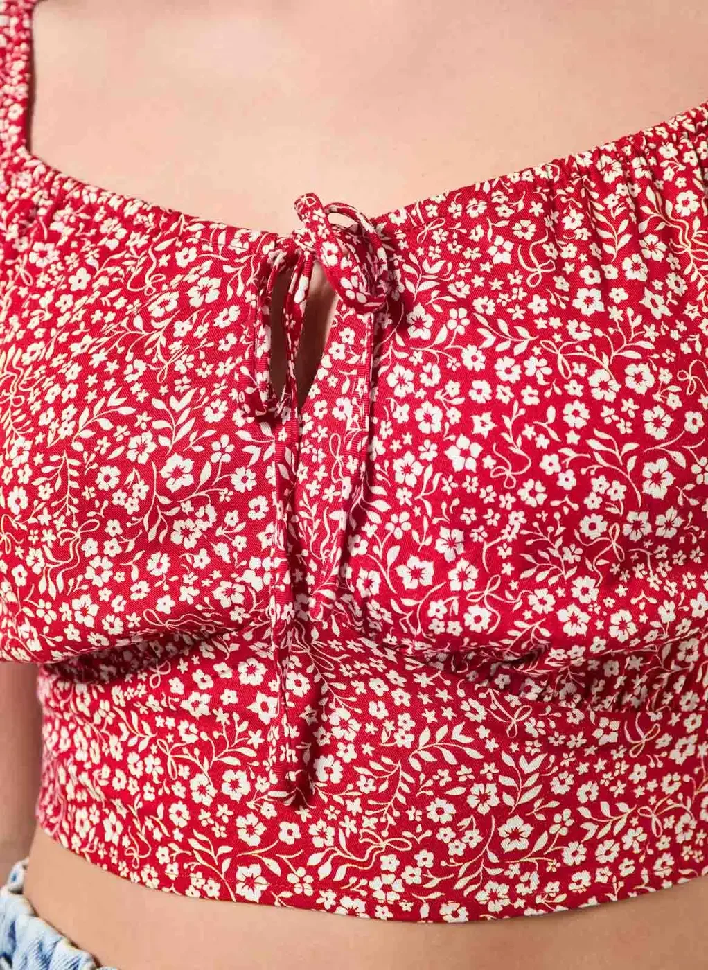 Cropped Vermelho Florido Romântico