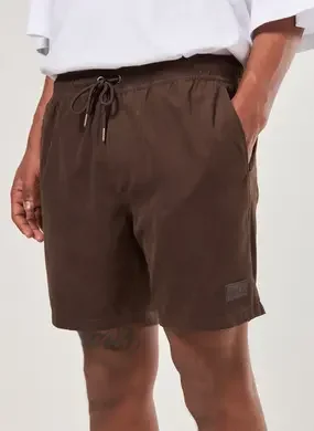 Bermuda Em Tecido Estonado