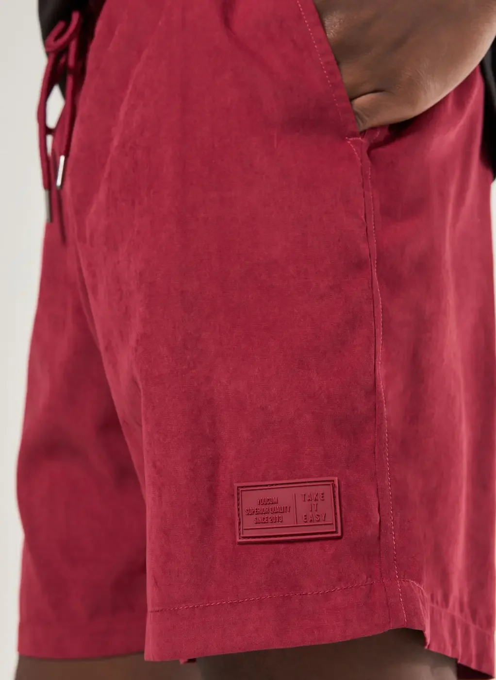 Bermuda Em Tecido Estonado