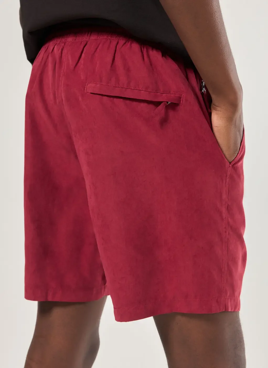 Bermuda Em Tecido Estonado