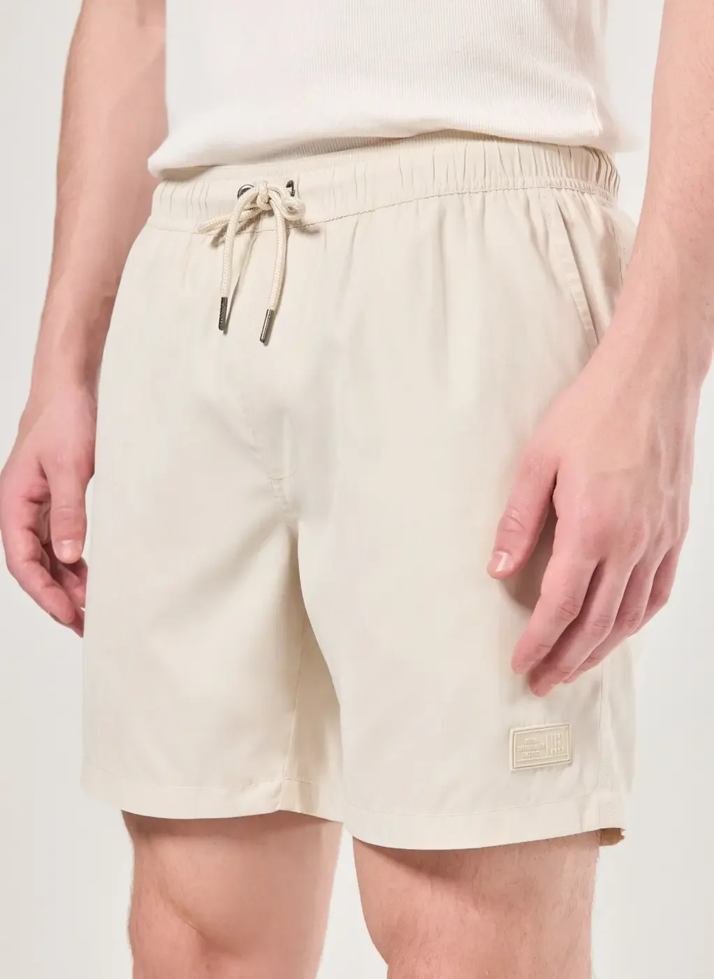 Bermuda Em Tecido Estonado