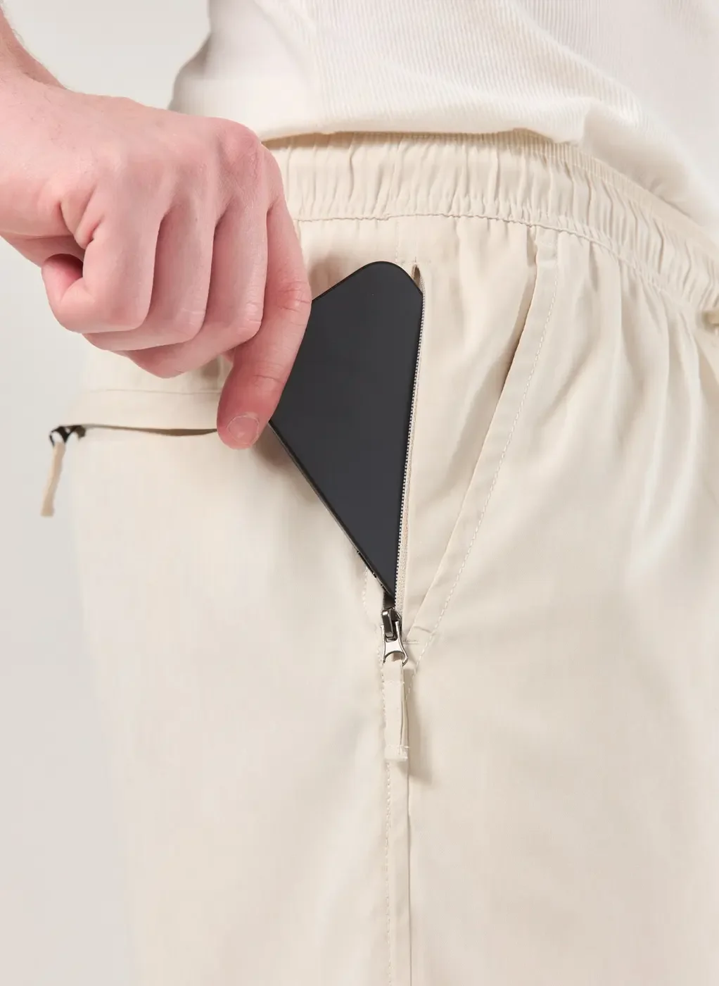 Bermuda Em Tecido Estonado