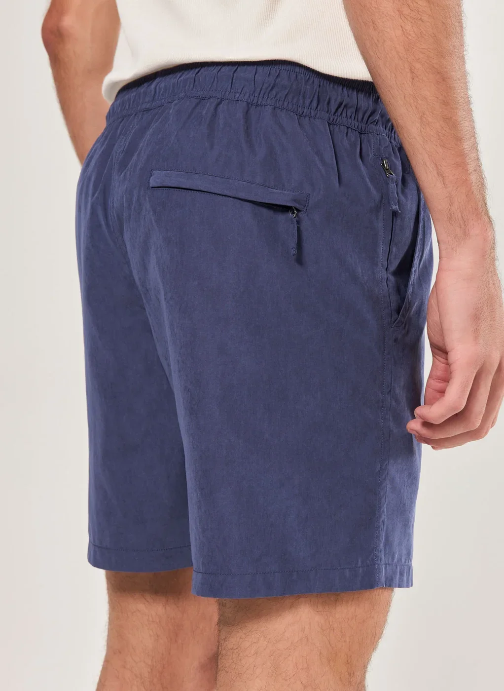 Bermuda Em Tecido Estonado