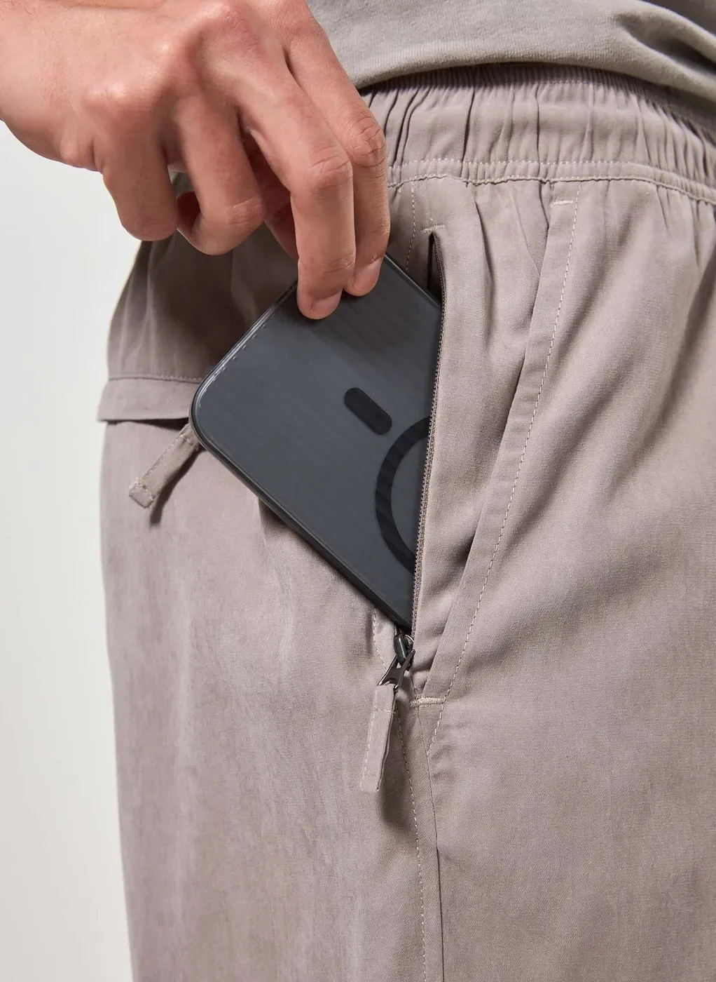 Bermuda Em Tecido Estonado