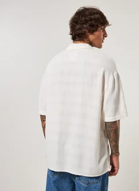 Camisa Box Off-White Texturizada