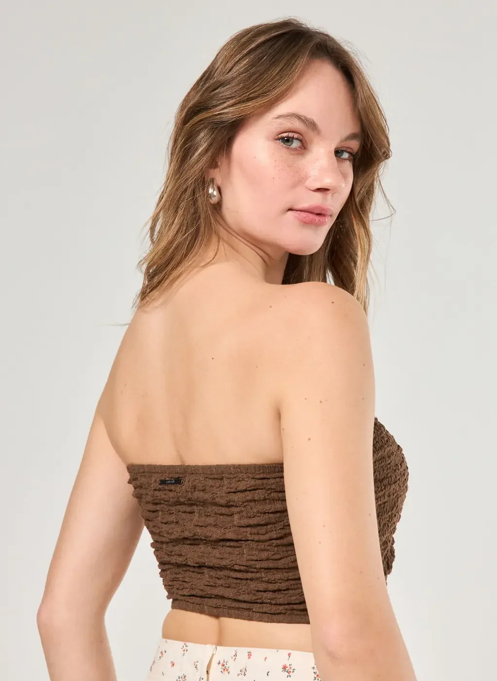 Cropped Sem Alças Marrom Textura