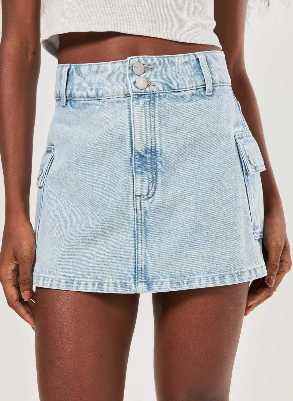 Short Saia Jeans Cargo Cintura Alta