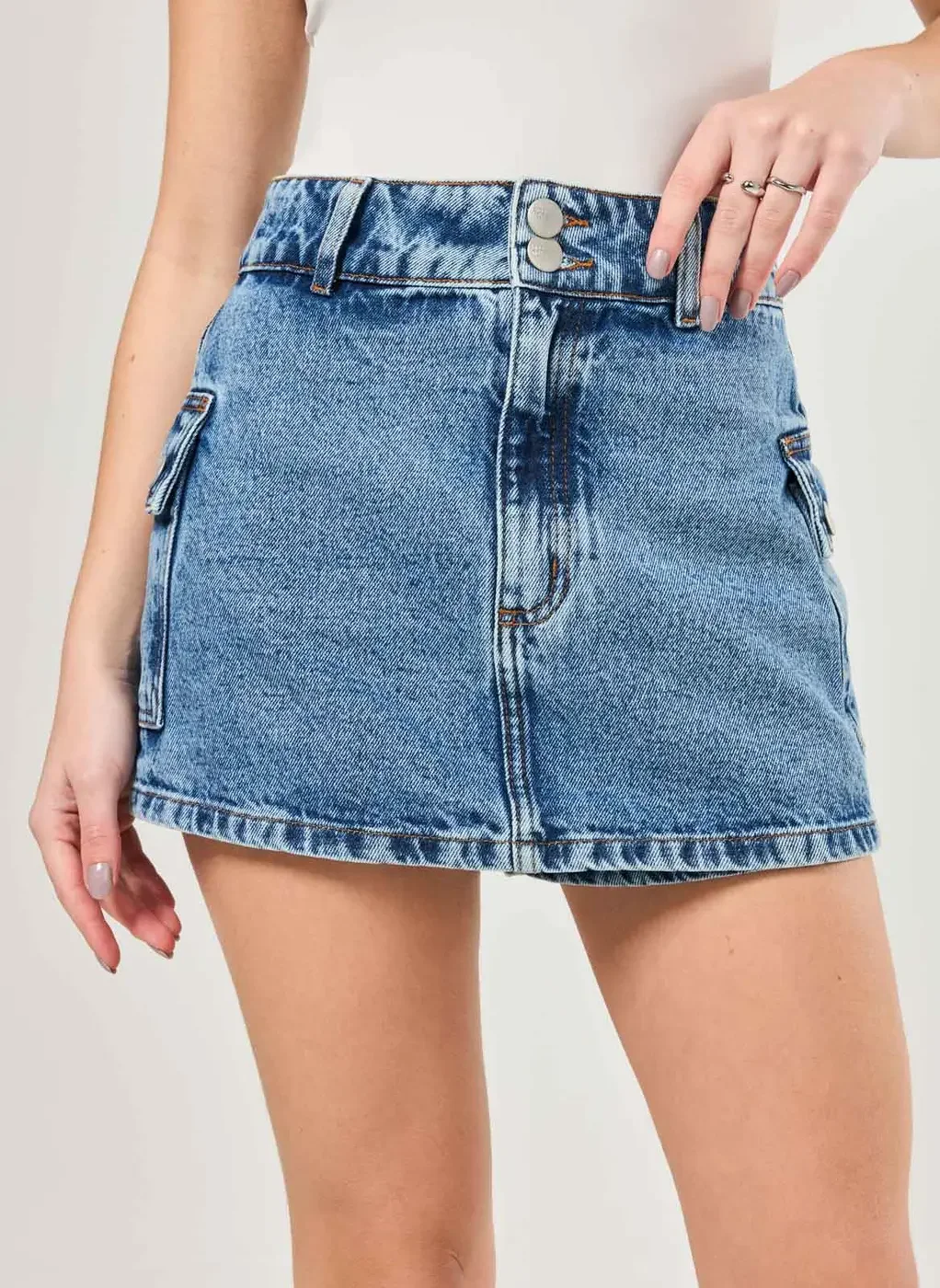 Short Saia Jeans Cargo Cintura Alta