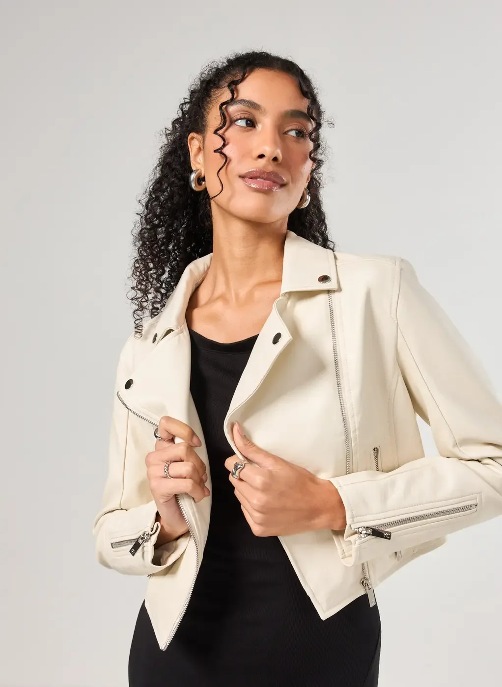 Jaqueta Perfecto Cropped Em Poliuretano