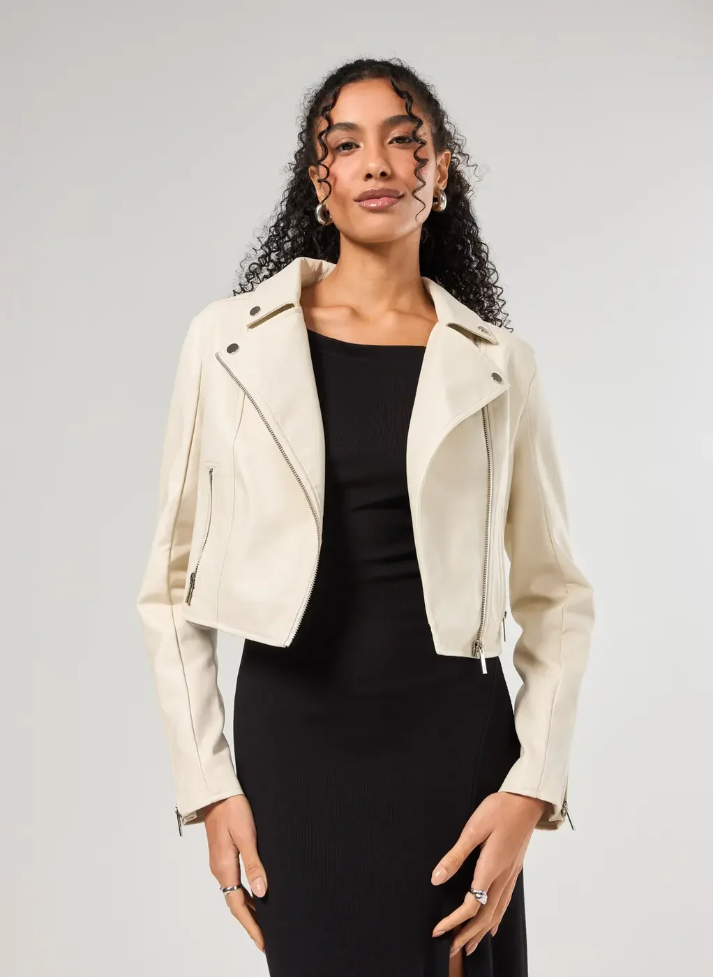 Jaqueta Perfecto Cropped Em Poliuretano