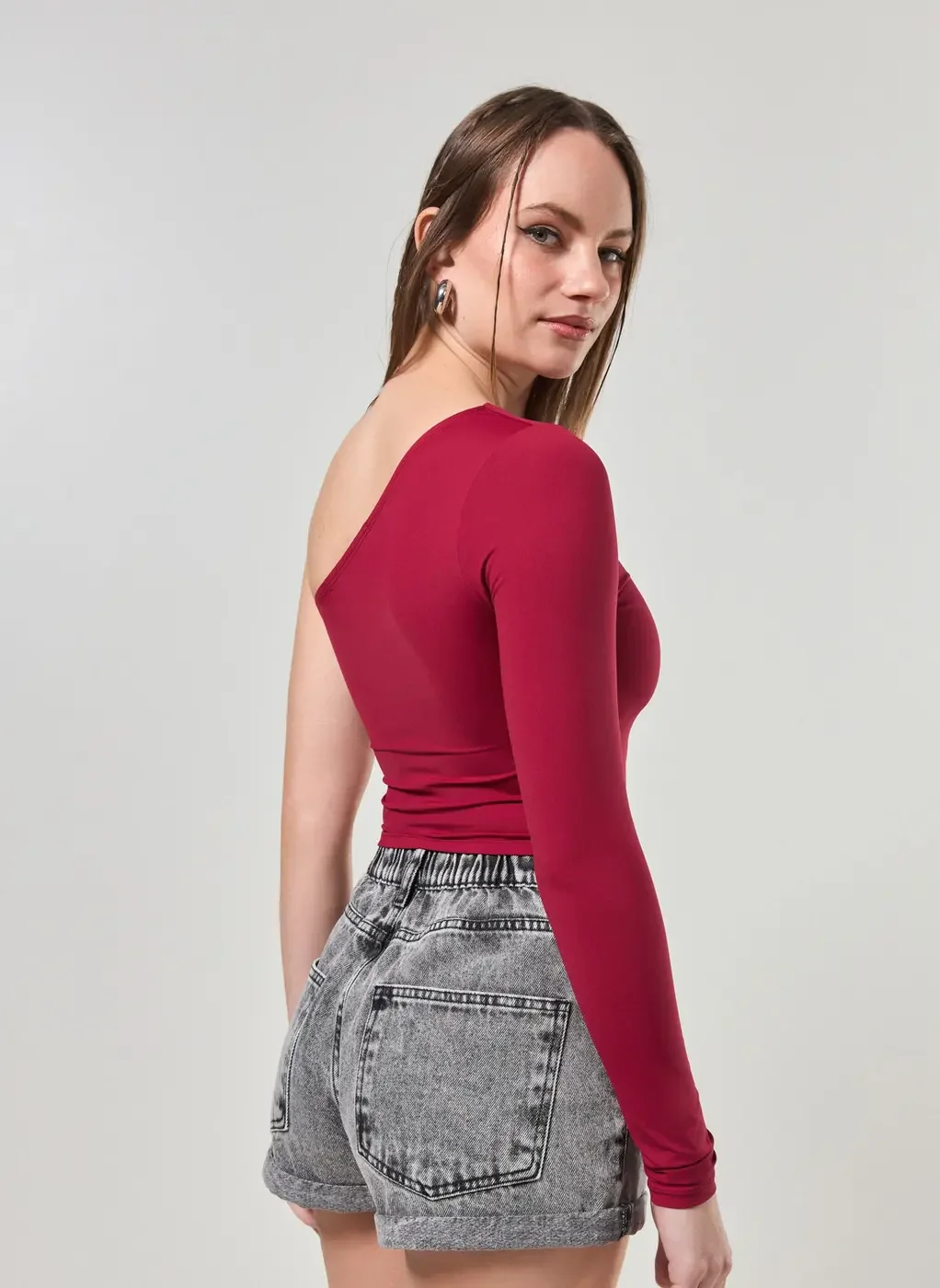 Blusa Manga Única Em Poliamida