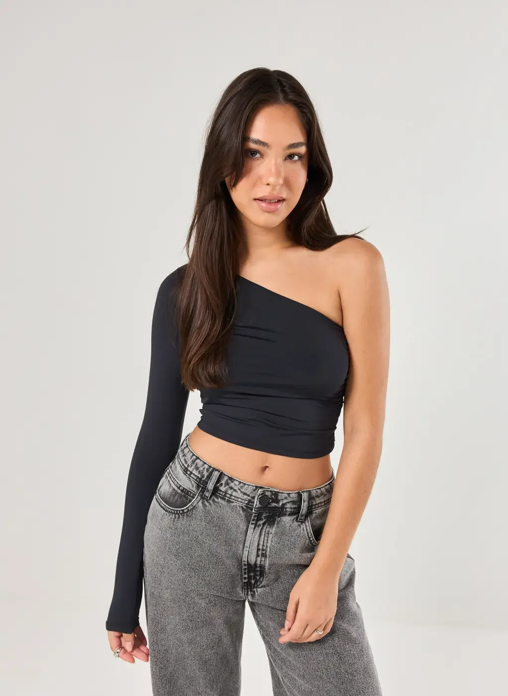 Blusa Manga Única Em Poliamida