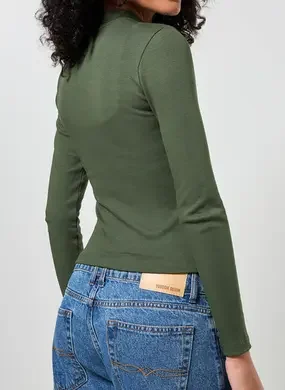 Blusa Manga Longa Com Golinha