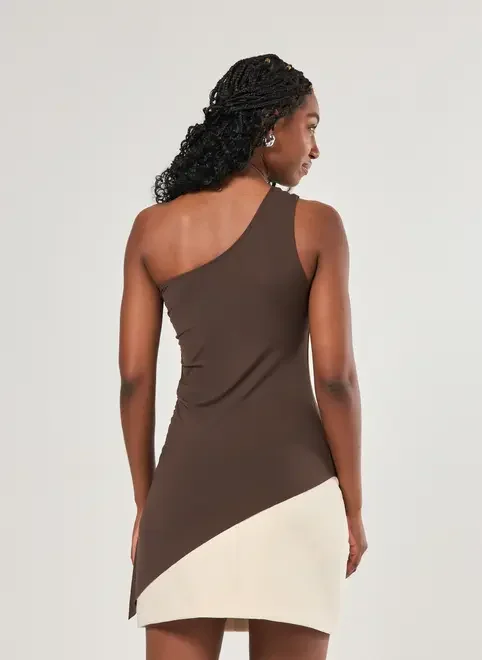 Blusa Assimétrica Ombro Único Em Poliamida