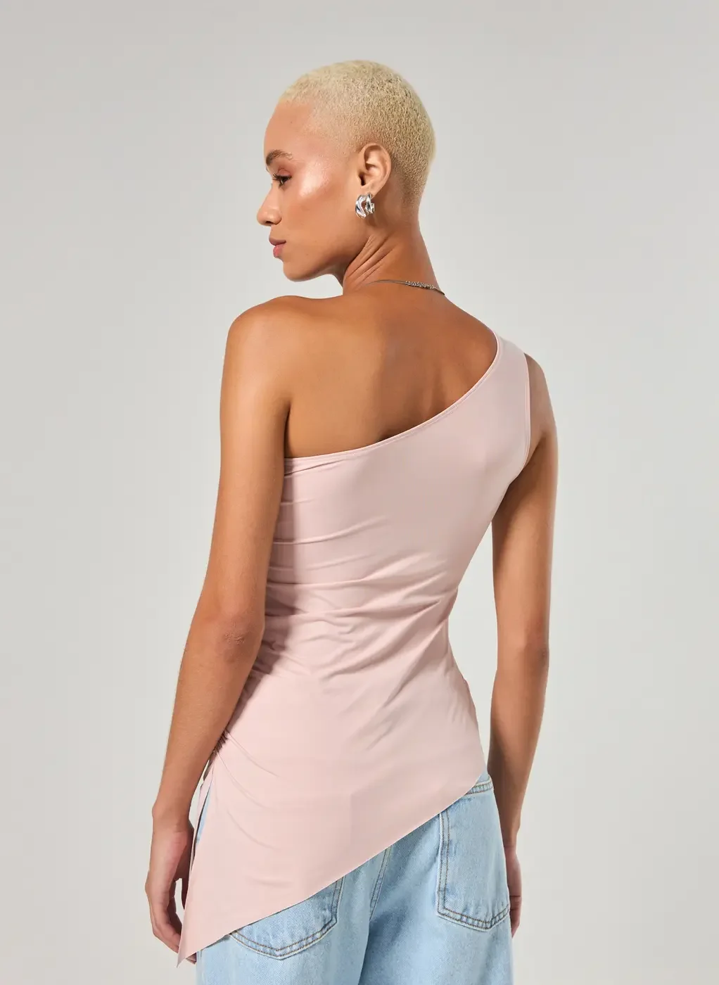 Blusa Assimétrica Ombro Único Em Poliamida