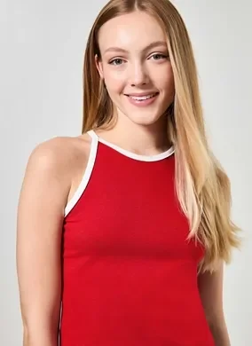 Blusa Halter Detalhe Contrastante