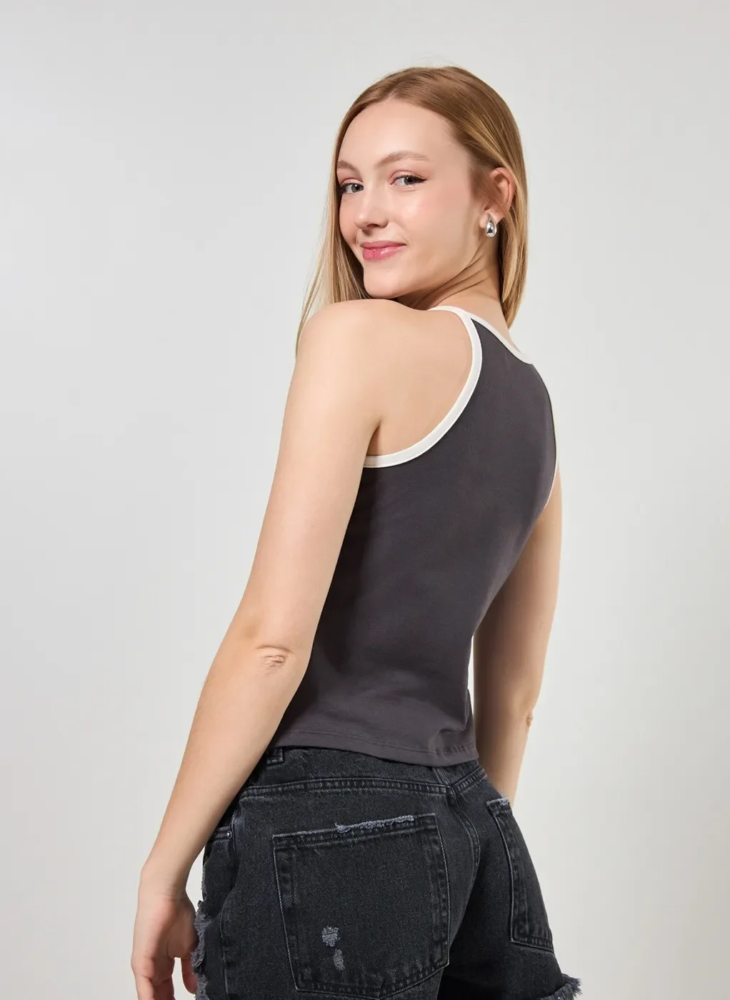 Blusa Halter Detalhe Contrastante