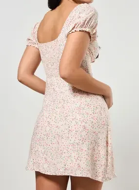 Vestido Macaquinho Romântico Florzinhas