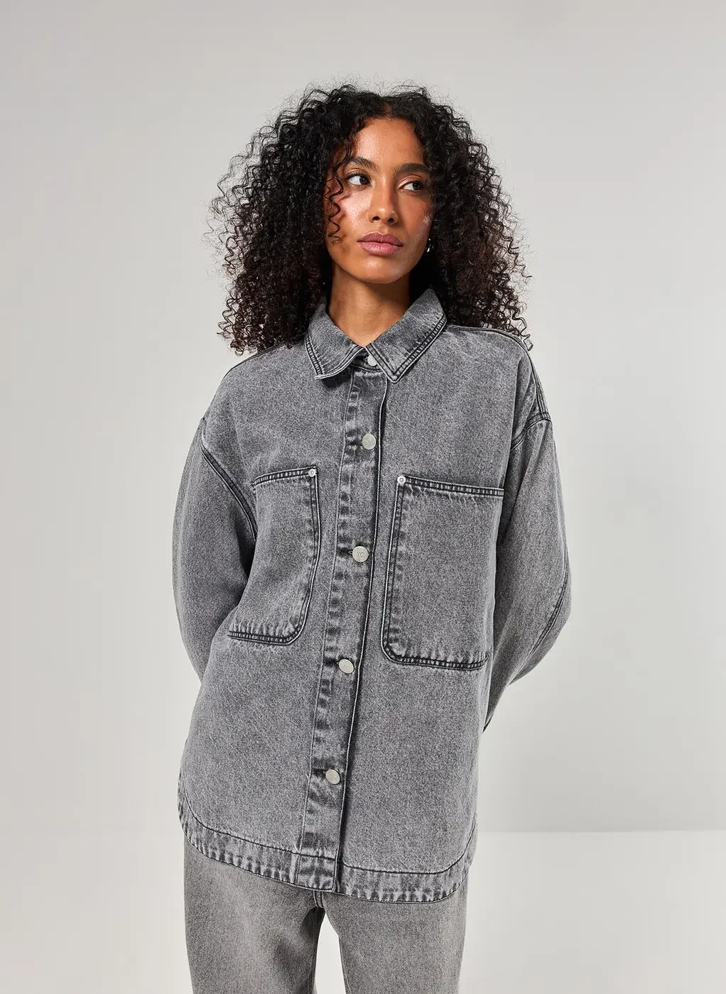 Jaqueta Estilo Camisa Jeans Cinza