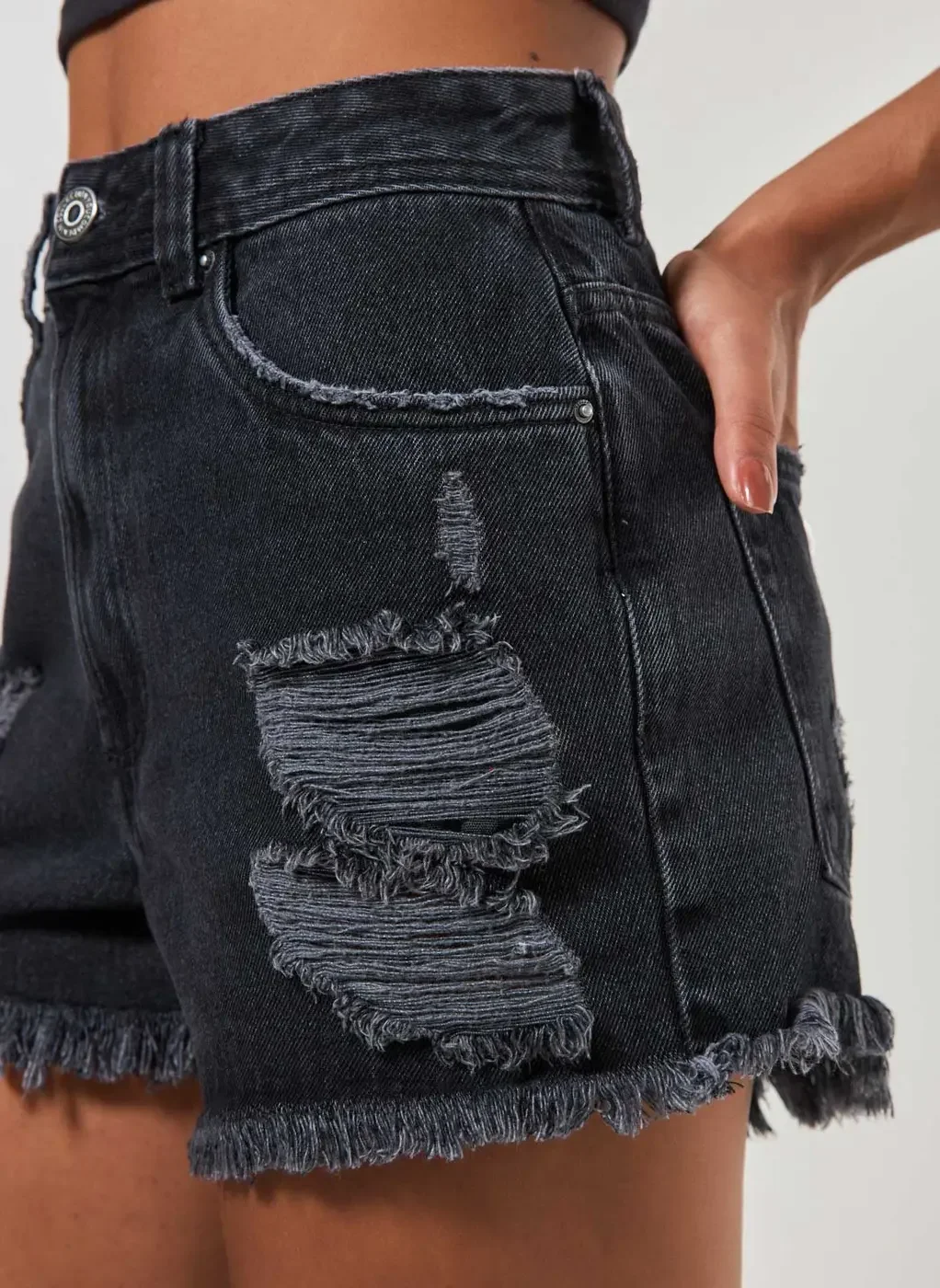 Short Jeans Hot Pants Com Barra Desfiada
