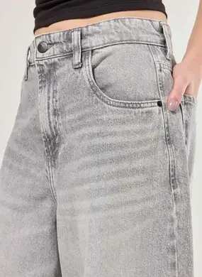 Calça Jeans Wide Leg Ampla Cintura Baixa