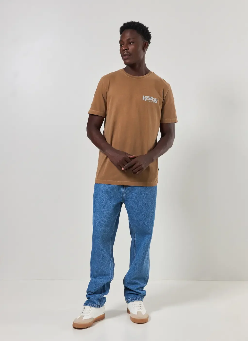 Camiseta Marrom Estonada Home